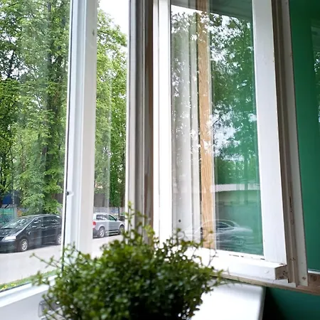 Dzīvoklis Cozy 1-bedroom With Free Parking